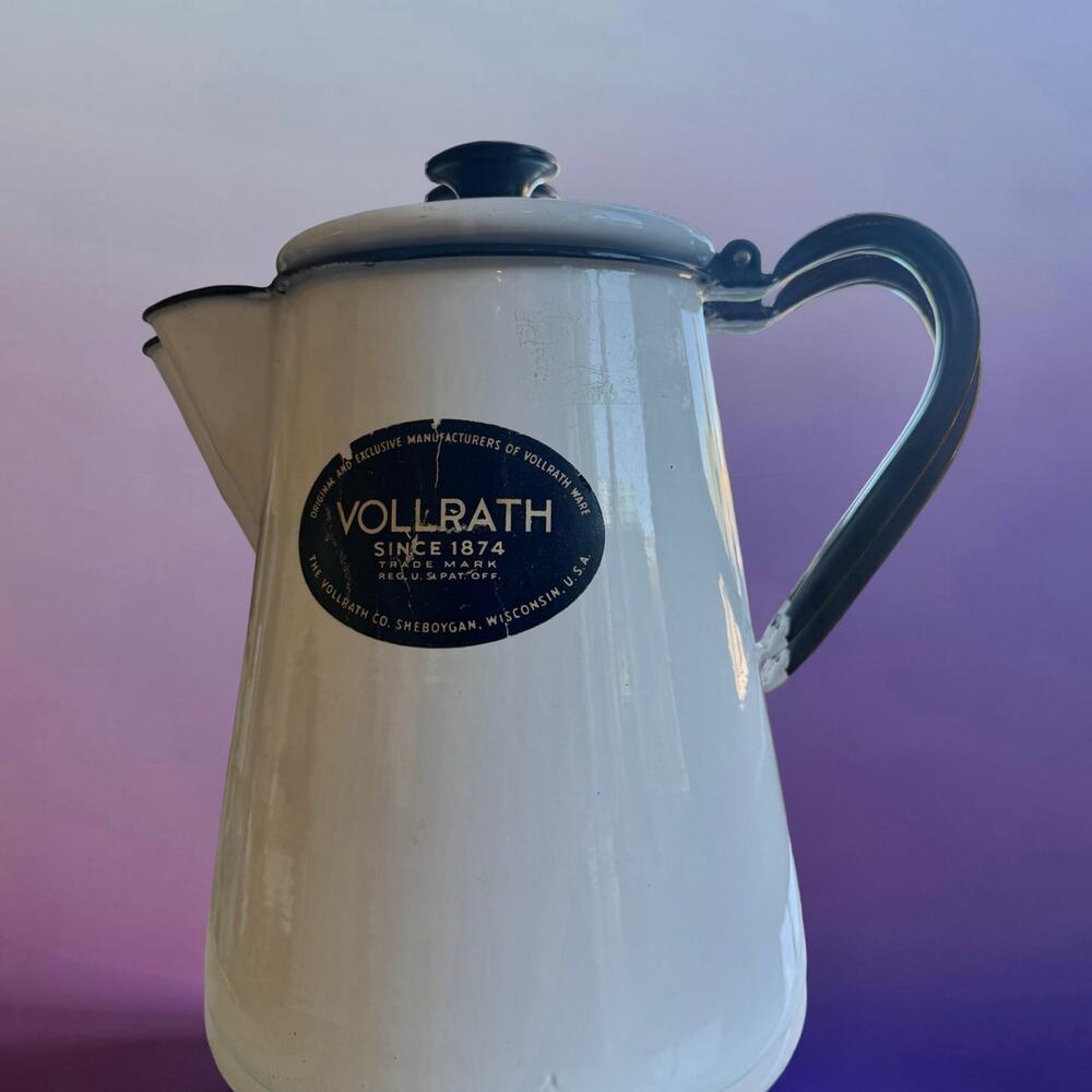 Vintage Vollrath 2.5 Qt White Enamel Coffee Pot Hinged Strainer Lid USA